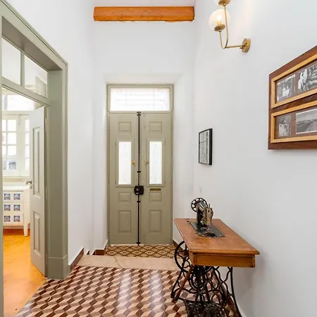 Judice Fialho House *